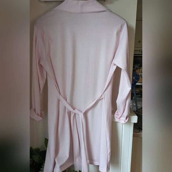 Soft pink robe/ cardigan.  M - Picture 4 of 4
